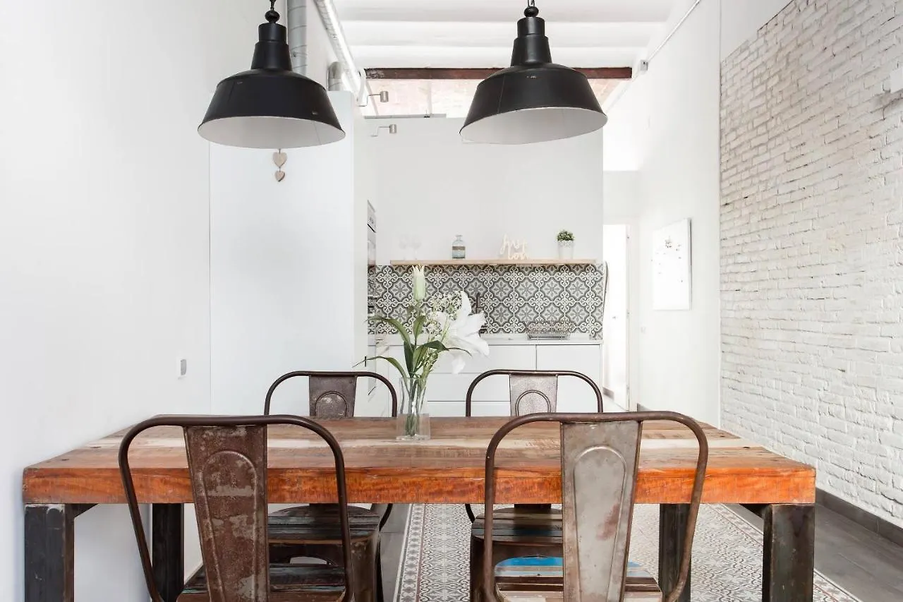 Stylish Apartment With Terrace For Couple Or Family Barcelona