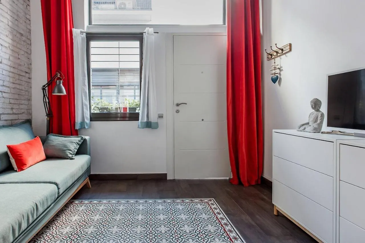Stylish Apartment With Terrace For Couple Or Family Barcelona