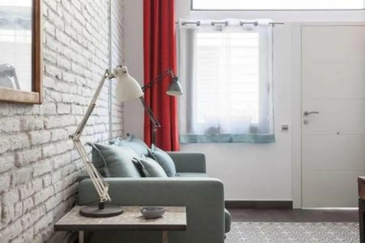 Stylish Apartment With Terrace For Couple Or Family Barcelona